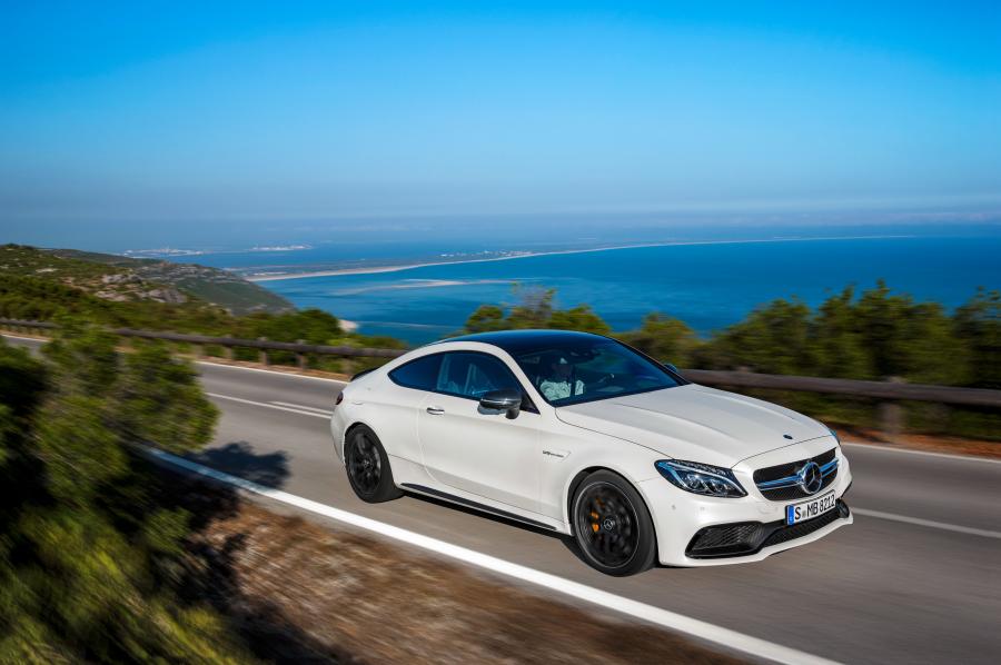  Mercedes-AMG C63 S Coupe 2015 года  (фото 27 из 40)